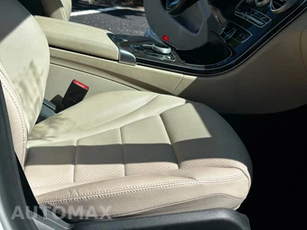 2017 Mercedes-Benz C 300 4MATIC Sedan – miniatura 17