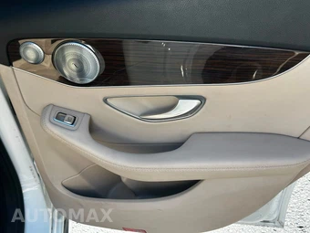 2017 Mercedes-Benz C 300 4MATIC Sedan – miniatura 19