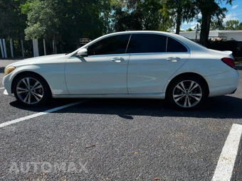 2017 Mercedes-Benz C 300 4MATIC Sedan – miniatura 9