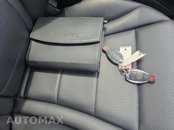 2017 Mercedes-Benz C 300 4MATIC Sedan w/Luxury Pkg – miniatura 23