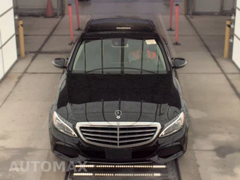 2017 Mercedes-Benz C 300 4MATIC Sedan w/Luxury Pkg - miniatura 2