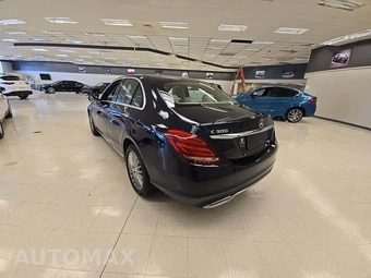 2017 Mercedes-Benz C 300 4MATIC Sedan w/Luxury Pkg - miniatura 2