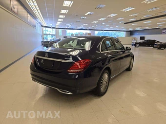 2017 Mercedes-Benz C 300 4MATIC Sedan w/Luxury Pkg - miniatura 3