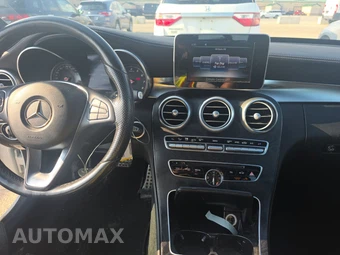 2017 Mercedes-Benz C 300 4MATIC Sedan w/Sport Pkg - miniatura 11