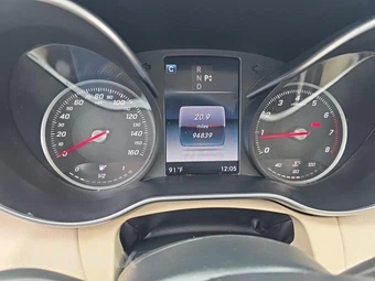 2017 Mercedes-Benz C 300 Sedan - miniatura 15