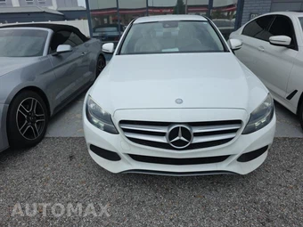 2017 Mercedes-Benz C 300 Sedan - miniatura 2