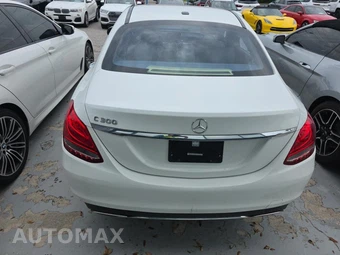 2017 Mercedes-Benz C 300 Sedan - miniatura 5