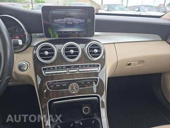 2017 Mercedes-Benz C 300 Sedan – miniatura 10