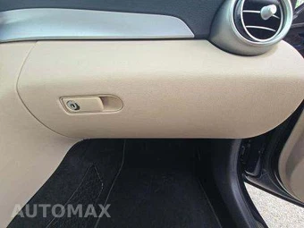 2017 Mercedes-Benz C 300 Sedan – miniatura 19