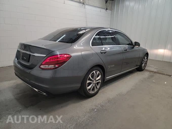 2017 Mercedes-Benz C 300 Sedan – miniatura 4