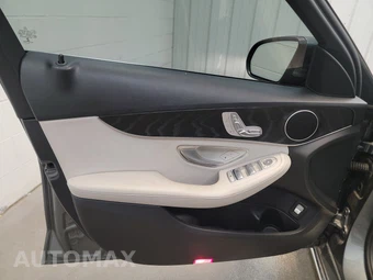 2017 Mercedes-Benz C 300 Sedan – miniatura 9