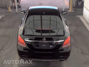2017 Mercedes-Benz C 300 Sedan – miniatura 5