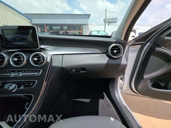 2017 Mercedes-Benz C 300 Sedan – miniatura 15