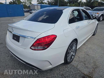 2017 Mercedes-Benz C 300 Sedan w/Sport Pkg - miniatura 3