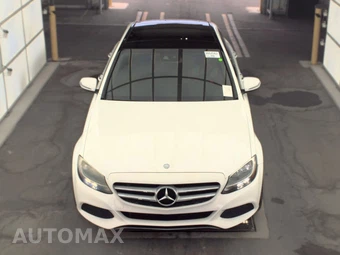 2017 Mercedes-Benz C 300 Sedan - miniatura 2
