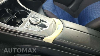 2017 Mercedes-Benz C 300 Sedan - miniatura 20