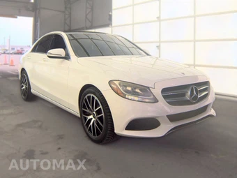 2017 Mercedes-Benz C 300 Sedan - miniatura 3