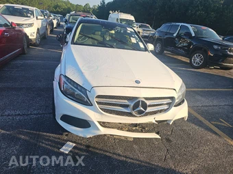 2017 Mercedes-Benz C 300 Sedan – miniatura 2