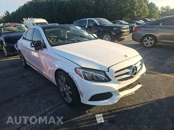 2017 Mercedes-Benz C 300 Sedan – miniatura 3