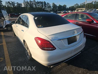 2017 Mercedes-Benz C 300 Sedan – miniatura 6