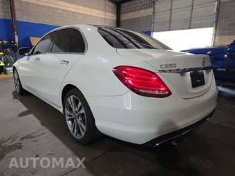 2017 Mercedes-Benz C 350e Sedan – miniatura 2