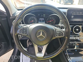2017 Mercedes-Benz C 350e Sedan – miniatura 10