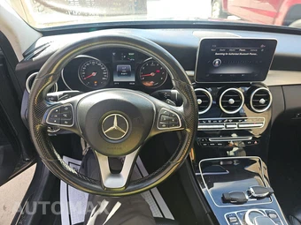 2017 Mercedes-Benz C 350e Sedan – miniatura 11