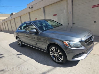 2017 Mercedes-Benz C 350e Sedan – miniatura 3