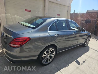 2017 Mercedes-Benz C 350e Sedan – miniatura 4