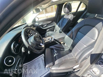 2017 Mercedes-Benz C 350e Sedan – miniatura 7