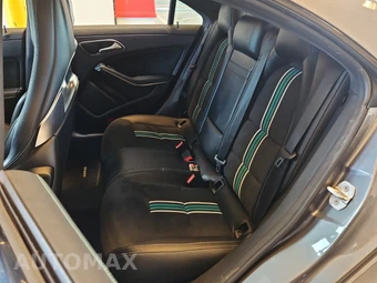 2017 Mercedes-Benz CLA 250 4MATIC - miniatura 12
