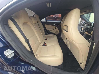 2017 Mercedes-Benz CLA 250 4MATIC – miniatura 13