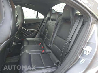 2017 Mercedes-Benz CLA 250 4MATIC – miniatura 13