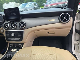 2017 Mercedes-Benz CLA 250 – miniatura 19