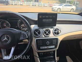 2017 Mercedes-Benz CLA 250 – miniatura 7