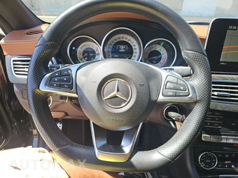 2017 Mercedes-Benz CLS 550 – miniatura 10