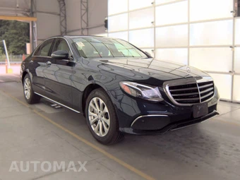 2017 Mercedes-Benz E 300 Luxury 4MATIC Sedan – miniatura 3