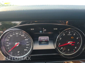 2017 Mercedes-Benz E 300 Luxury 4MATIC Sedan - miniatura 12