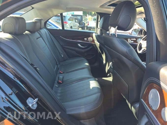 2017 Mercedes-Benz E 300 Luxury 4MATIC Sedan - miniatura 16