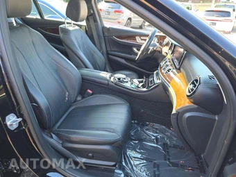 2017 Mercedes-Benz E 300 Luxury 4MATIC Sedan - miniatura 18
