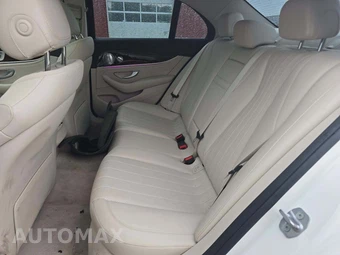 2017 Mercedes-Benz E 300 Luxury Sedan – miniatura 10