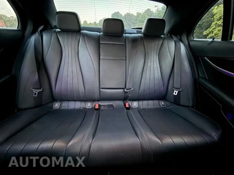 2017 Mercedes-Benz E 300 Sport 4MATIC Sedan - miniatura 10
