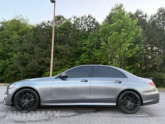 2017 Mercedes-Benz E 300 Sport 4MATIC Sedan - miniatura 13