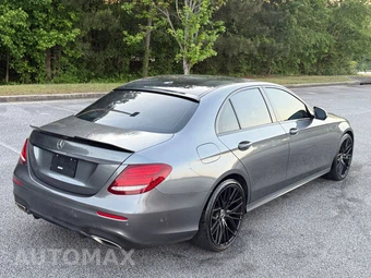 2017 Mercedes-Benz E 300 Sport 4MATIC Sedan - miniatura 4