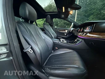 2017 Mercedes-Benz E 300 Sport 4MATIC Sedan - miniatura 8