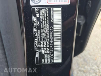 2017 Mercedes-Benz E 300 Sport 4MATIC Sedan - miniatura 2