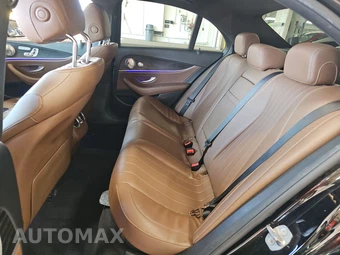2017 Mercedes-Benz E 300 Sport 4MATIC Sedan – miniatura 13