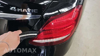 2017 Mercedes-Benz E 300 Sport 4MATIC Sedan – miniatura 39
