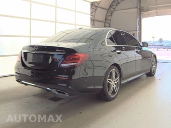 2017 Mercedes-Benz E 300 Sport 4MATIC Sedan – miniatura 4