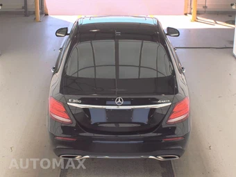2017 Mercedes-Benz E 300 Sport 4MATIC Sedan – miniatura 5